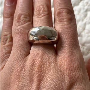 Silpada Classique Hammered Dome Ring .925